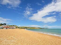 Bowleaze View