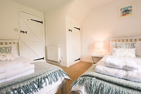 Lily Cottage