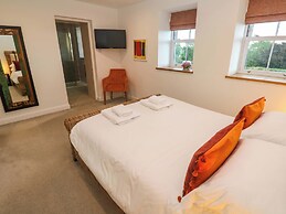 Silvermine House