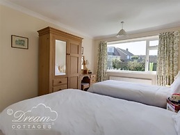 Hillview Bungalow