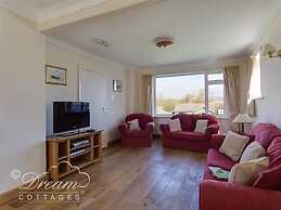 Hillview Bungalow