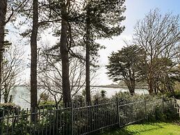 Admiral's Retreat