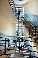 Dynasty Suites