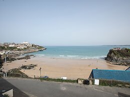 Onshore 6 - Newquay Towan Beach View