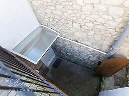 Ammonite Cottage