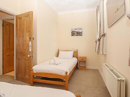 Badbury Lodge