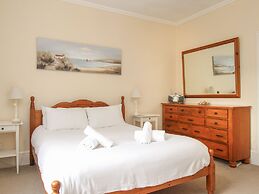 Badbury Lodge