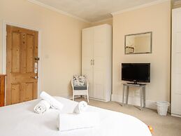 Badbury Lodge