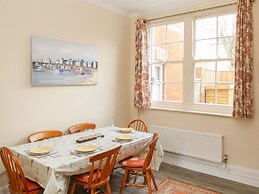 Badbury Lodge