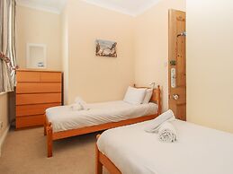 Badbury Lodge