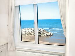 Weymouth Bay Apartment C