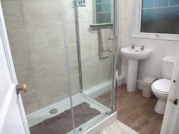 Weymouth Bay Apartment C