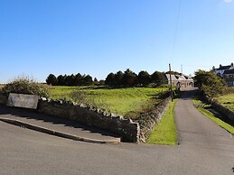 Tyn Towyn - Ty Gwyrdd