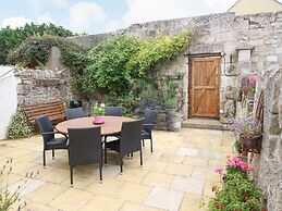 Alpen Rose Cottage