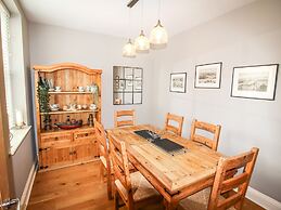 Alpen Rose Cottage