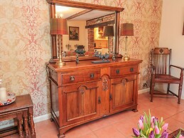 Holly Cottage