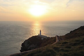 Min Y Mor Trearddur Bay