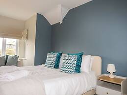 Min Y Mor Trearddur Bay
