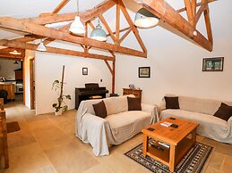 Honey Buzzard Barn