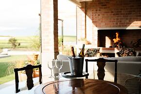 Vineyard Views Country House