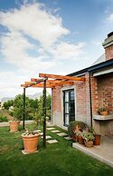 Vineyard Views Country House