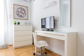 Newly Renovated Stylish Urban Flat