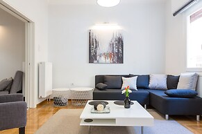 Newly Renovated Stylish Urban Flat