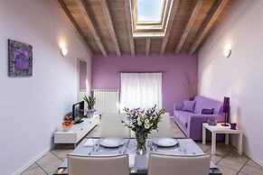 Flowers Apartments