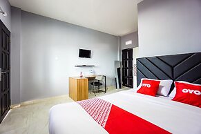 OYO 1680 Hanna Residence