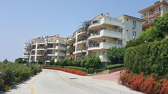Goldcity Apartments