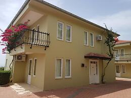 Goldcity Apartments
