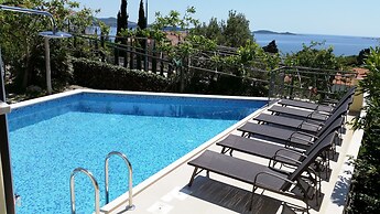 Apartments Kust