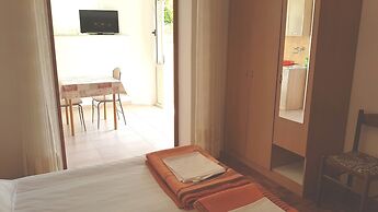 Apartments Kust