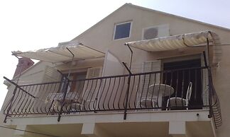 Apartments Kust