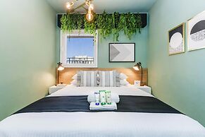 New - Trendy One Bedroom Apt, Most Popular Area
