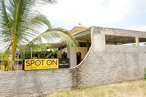 Hotel O Ilyasa Family