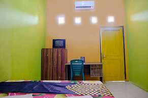 Hotel O Ilyasa Family