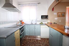 1090 Villa las Flores