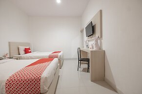 OYO 1633 Hotel Darma Nusantara 3