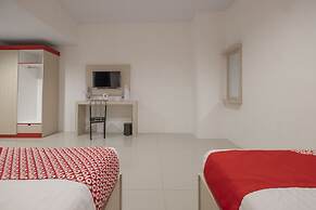 OYO 1633 Hotel Darma Nusantara 3