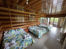 Mercedes Lodge