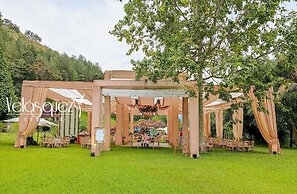 Mercedes Lodge