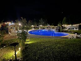 Mercedes Lodge