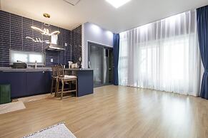 Lim Sea Side Poolvilla Pension