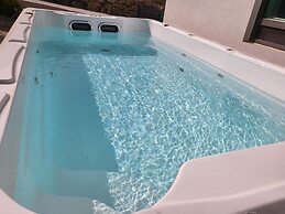 Lim Sea Side Poolvilla Pension