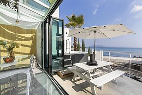 Lim Sea Side Poolvilla Pension