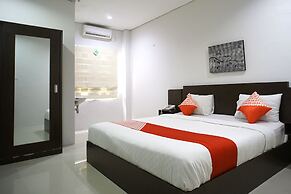 OYO 1477 Athar 88 Hotel