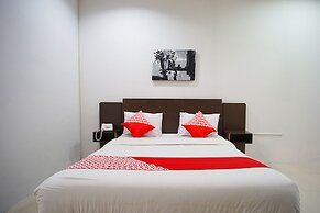 OYO 1477 Athar 88 Hotel