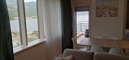 Fontana Lux Apartments