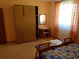 Apartments Cerin